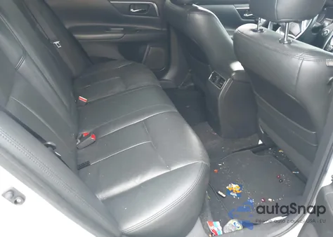 2015 Nissan Altima 2.5 Sv z USA, uszkodzony, nr VIN 1N4AL3AP5FC166911